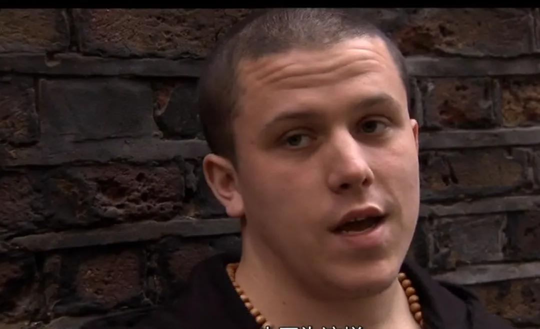 少林功夫有多神奇？英国混混被送到中国学功夫，仅需一周脱胎换骨