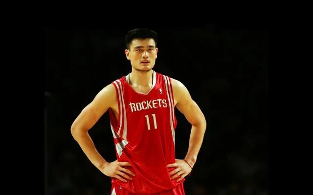 哪些中国人都去过nba(盘点在NBA打过球的中国球员，姚明稳居第一)