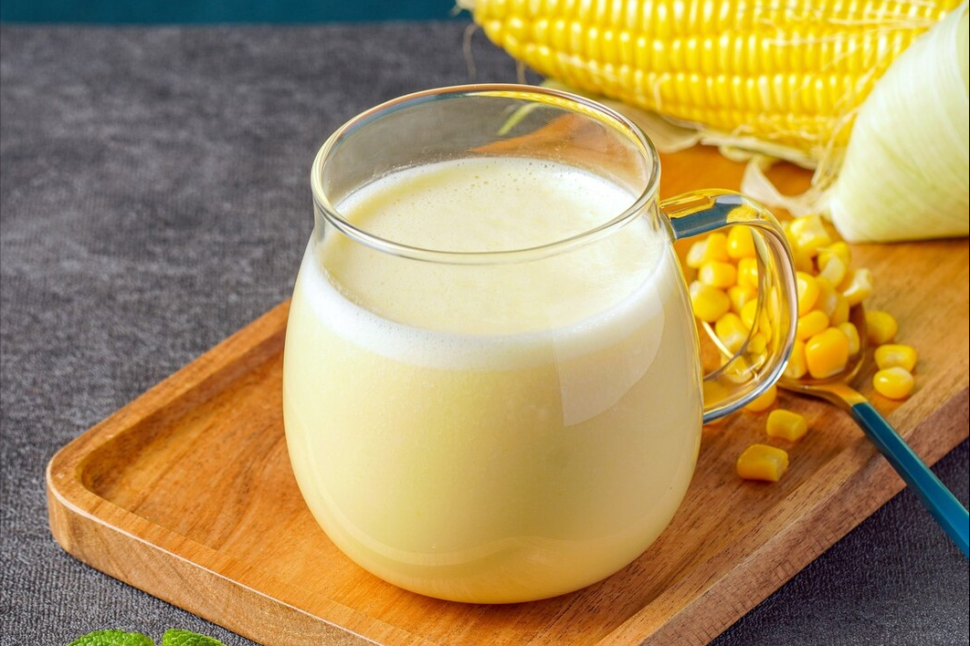 打玉米汁，只放清水是错的，多加2样，香味浓郁，口感细腻顺滑