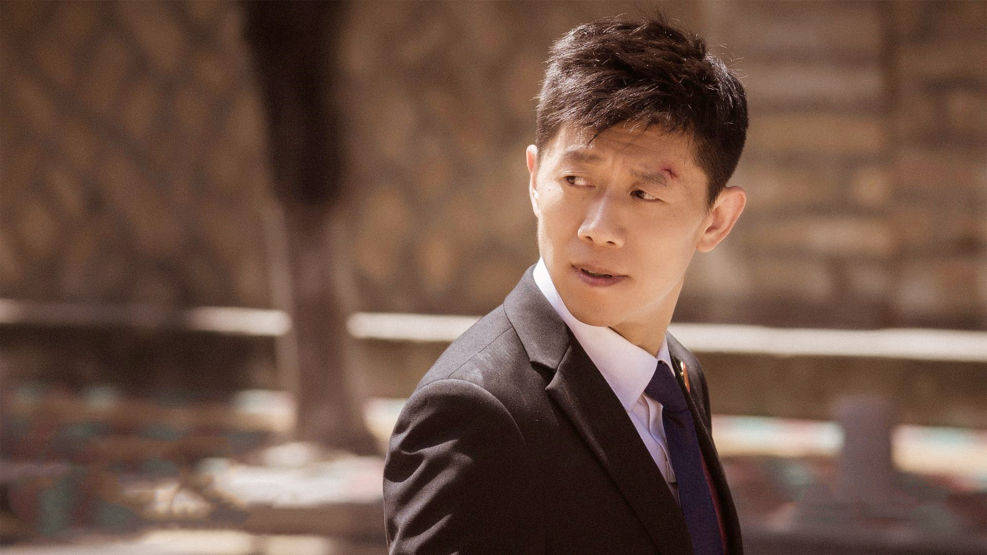 《庭外》：陈曼和徐文慧联手是同伙？乔政的真实身份成谜