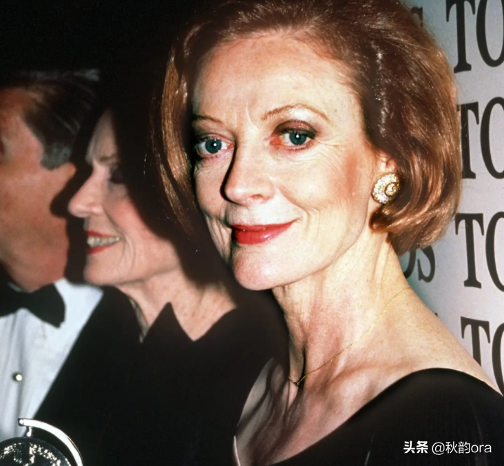 《哈利波特》21年后演员现状：男主被遗忘，女主变老，配角成赢家