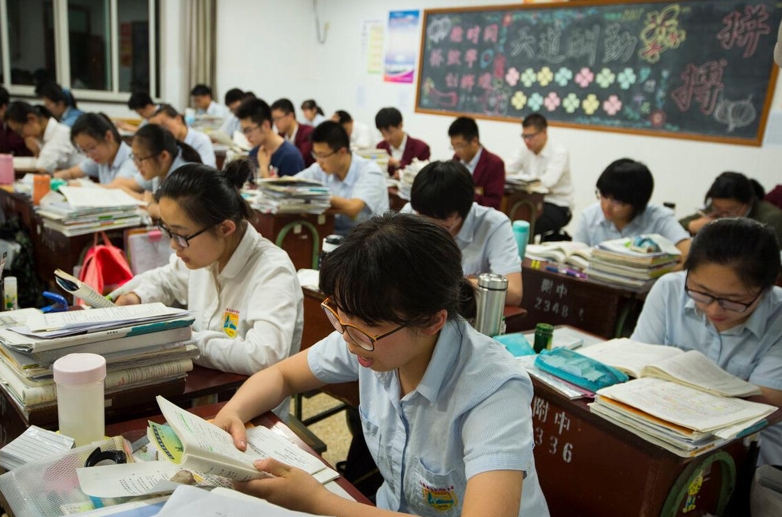 高中生也要“双减”了，江西发布通知，禁止组织高中生违规补课