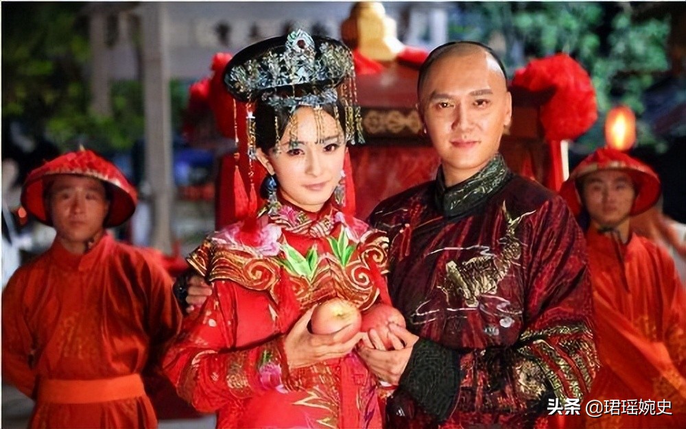 她是晴川的历史原型，康熙最厌恶的儿媳，雍正甚至将她挫骨扬灰