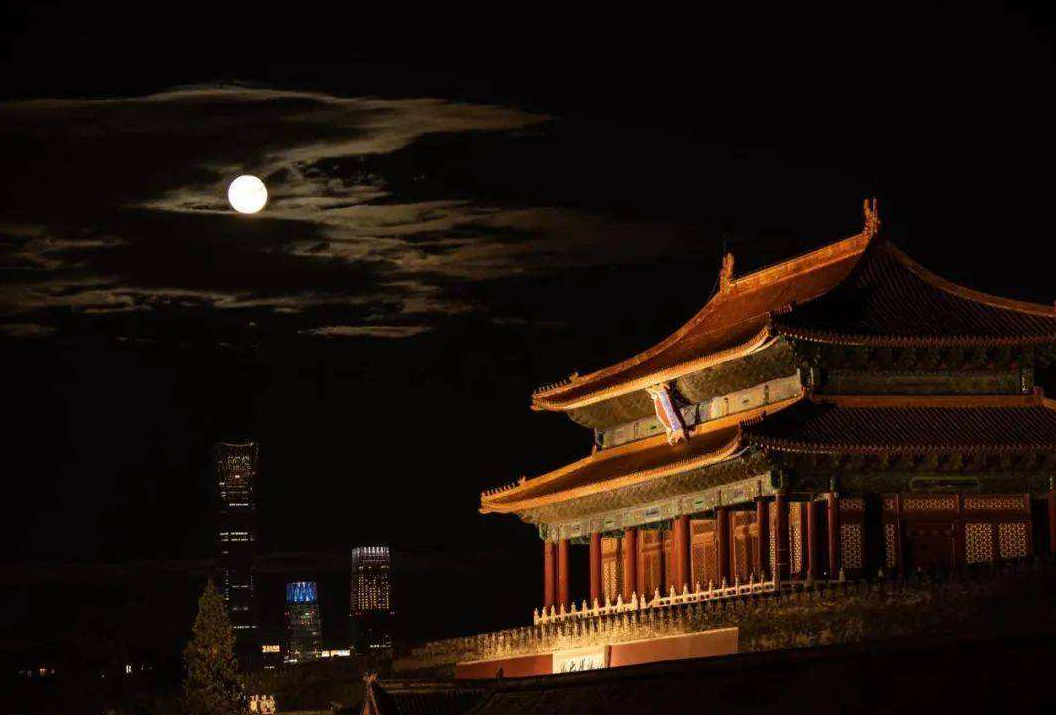 河南85后穷小子，巧用人性弱点3年赚520亿，只因一种新型营销方式