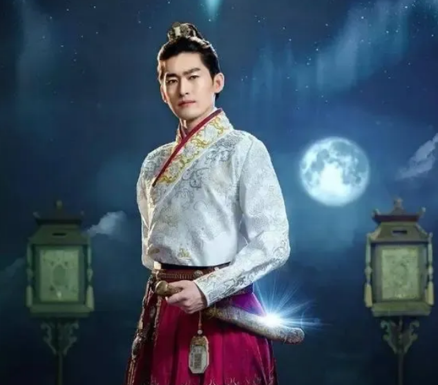 穿飞鱼服我只服这11位男星！穿上后个个化身为万人迷，霸气侧漏