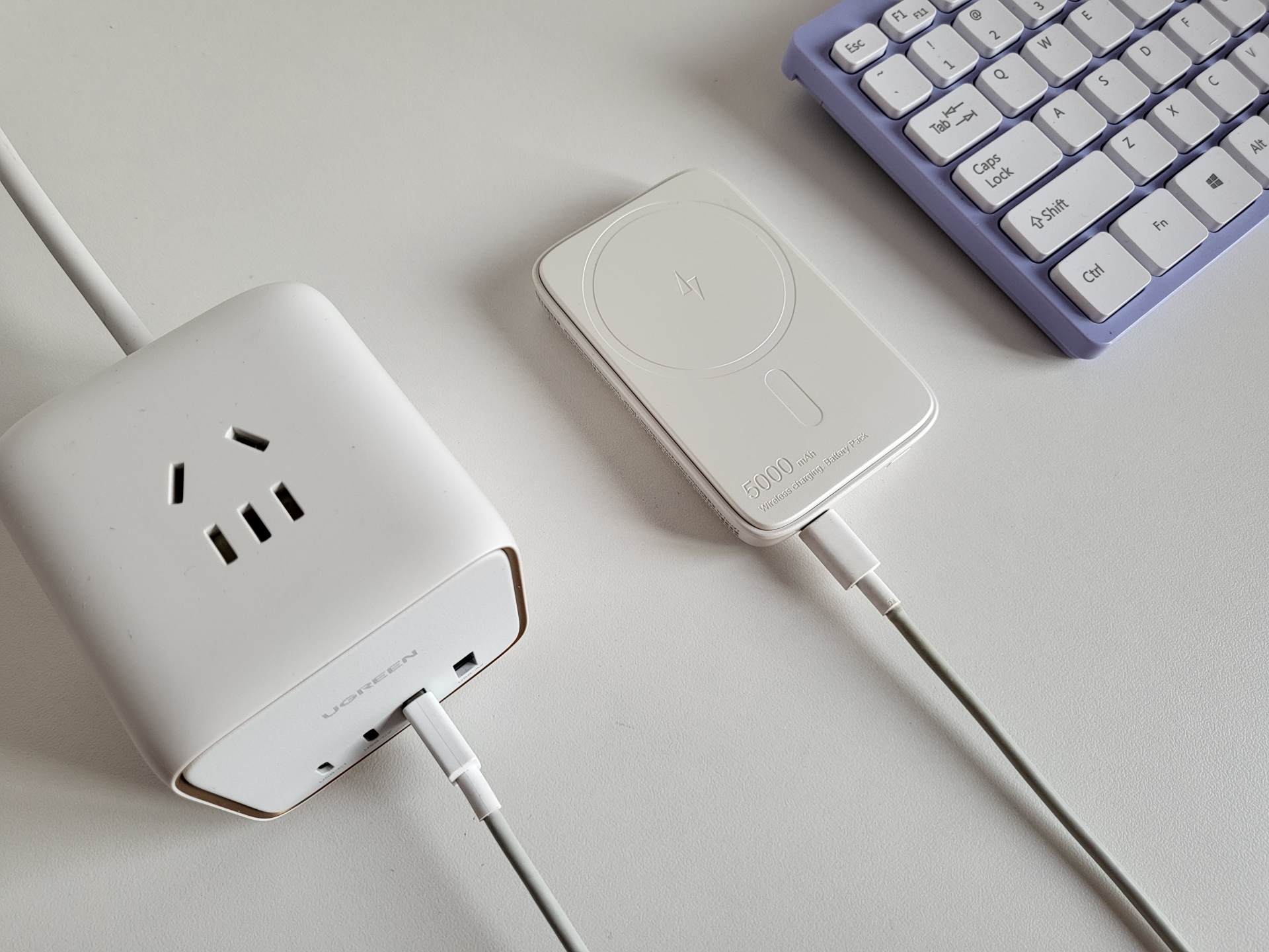 夏季出街，iPhone补电尽在掌握——沃品磁吸快充移动电源PW29体验