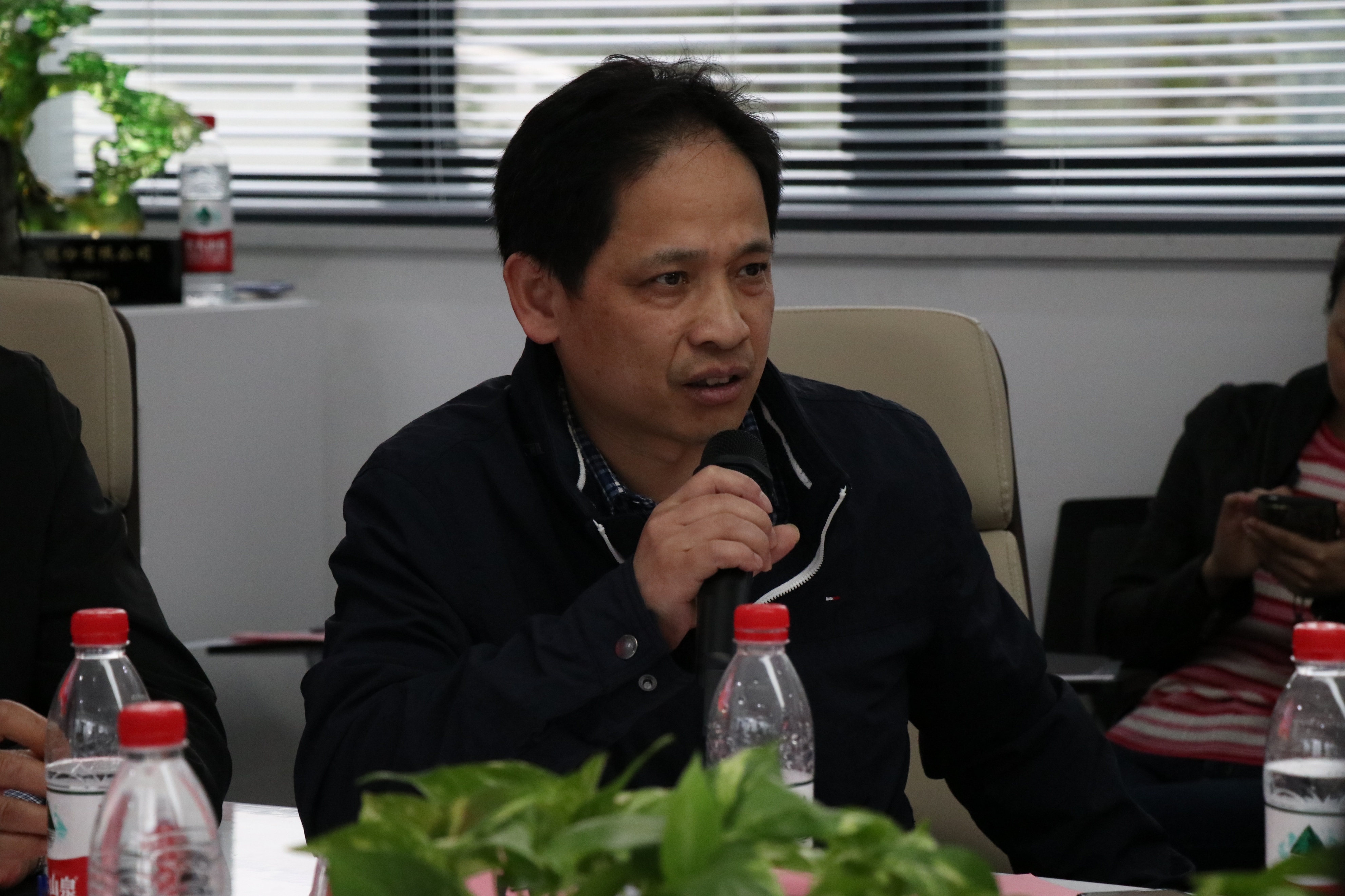 贵州省药学会召开贵州医药产学研用融合发展座谈会