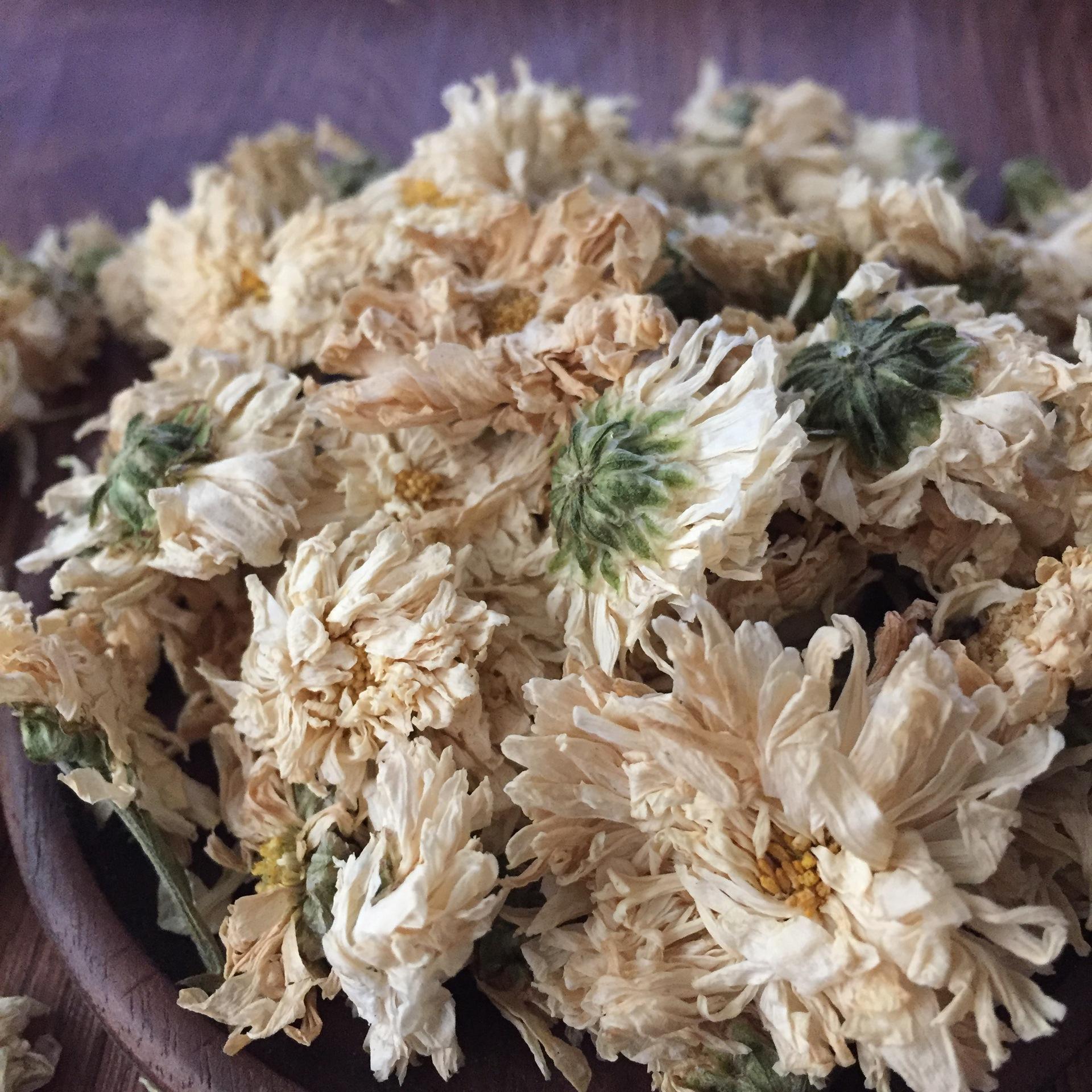 口苦口干口臭，体内藏有三把火，送你三个泡茶泻火方法，请欣赏