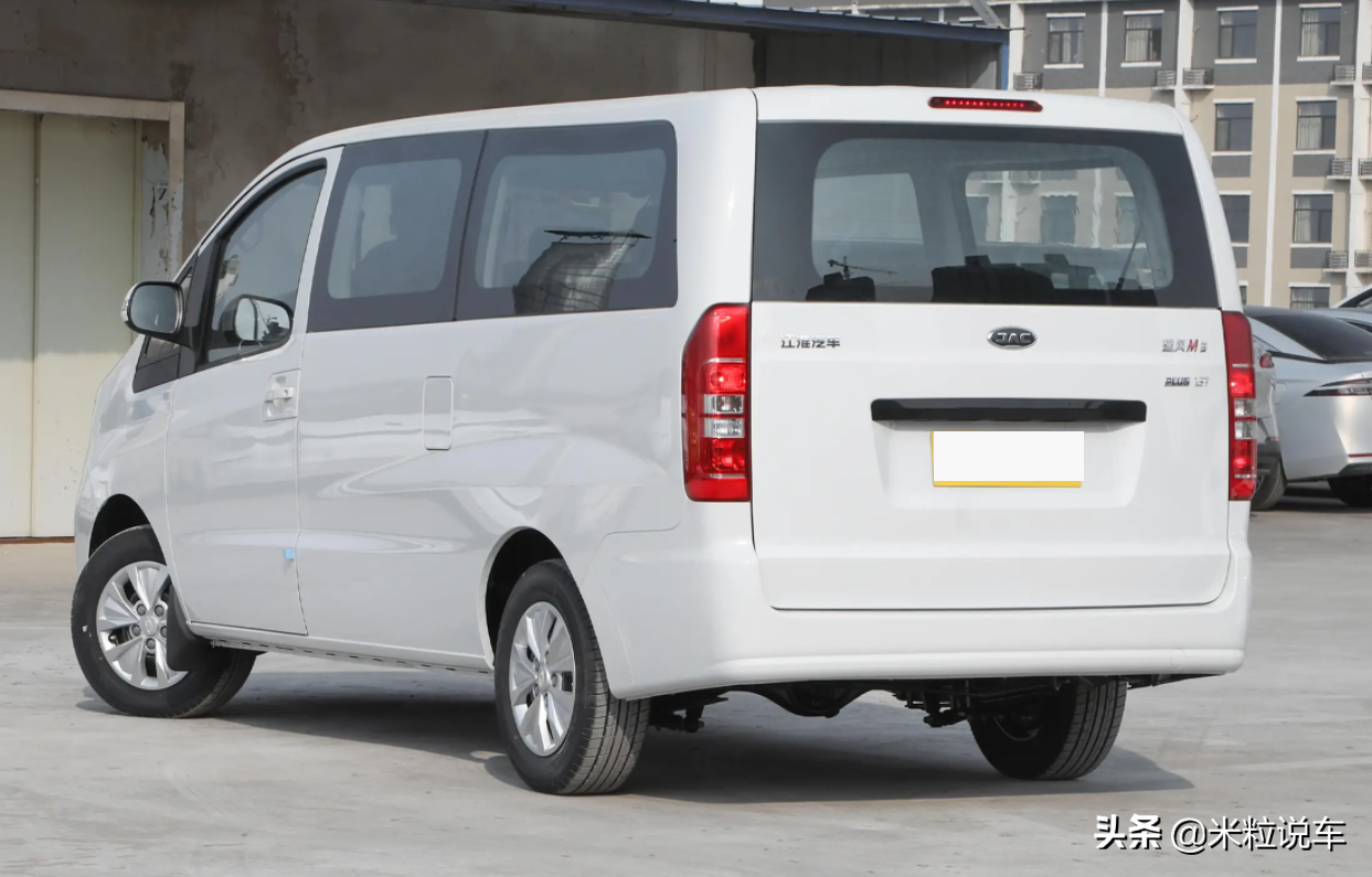 6.58万！全新瑞风M3上市了，1.8L/1.5T引擎，内饰升级，好开务实