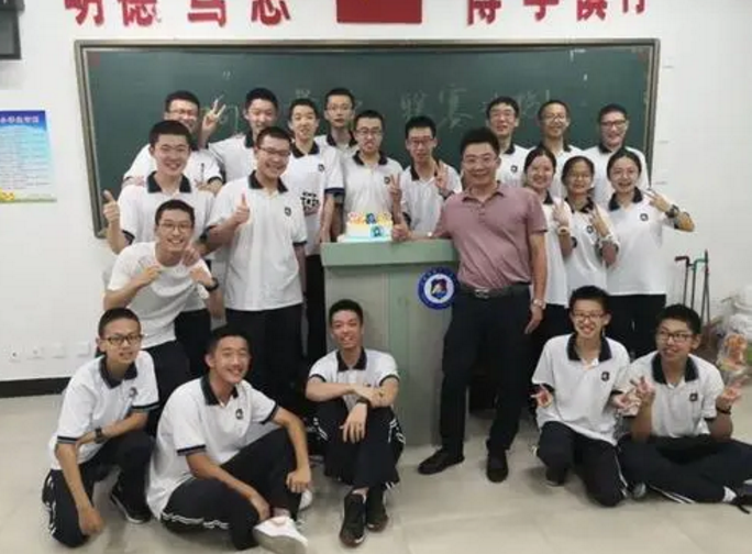 辽宁“实力代表”高中，一本升学率超95％，全校600分以上达338人