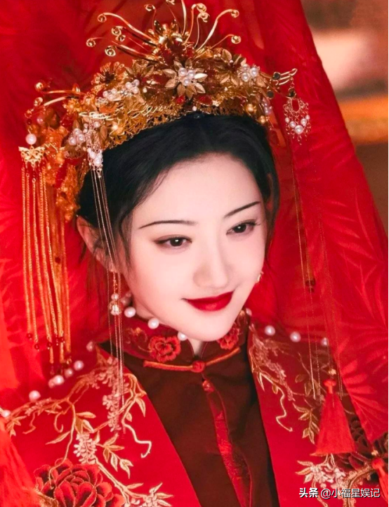 同样演“红装女神”,把刘亦菲景甜和王祖贤朱茵对比看,谁更胜一筹