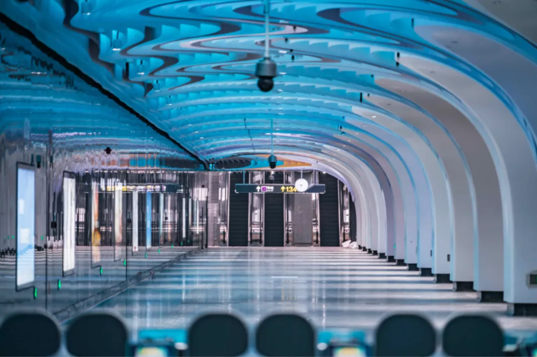 “最美车站”现身，2022上海网红打卡圣地，乘着地铁去旅行...