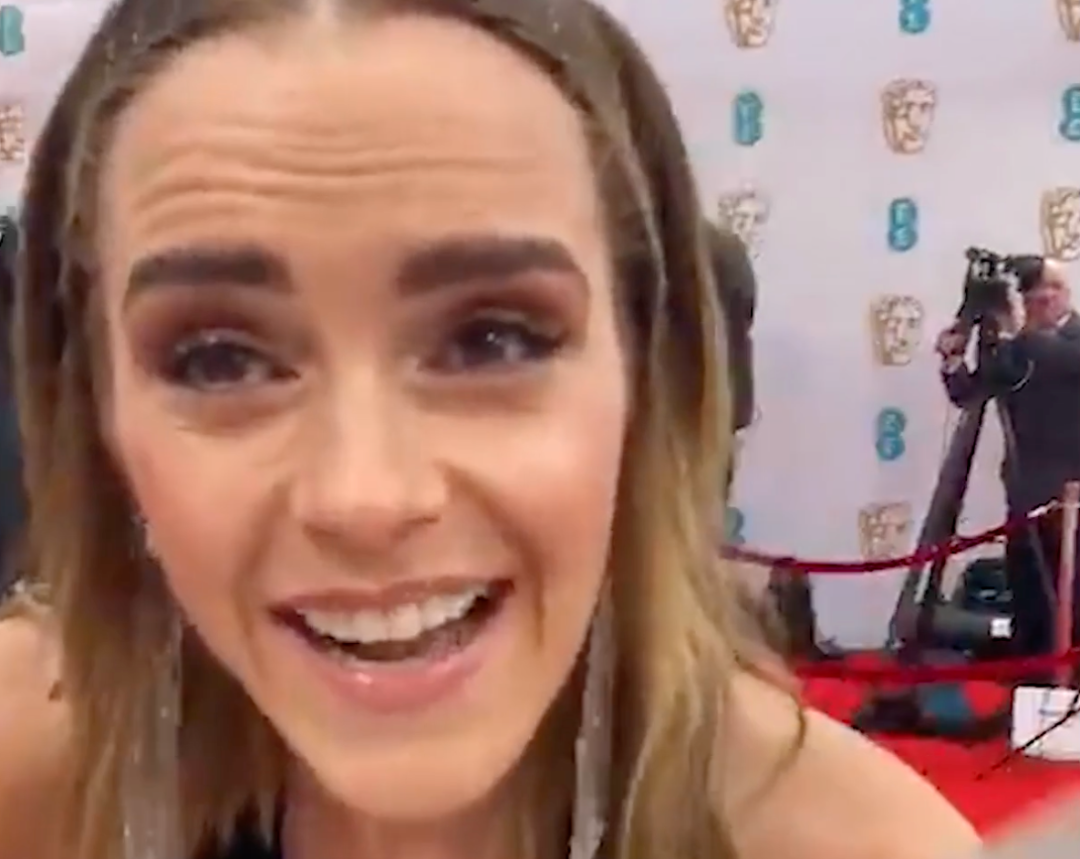 《哈利波特》20年，唯一一个没长残的赫敏，32岁脸崩了