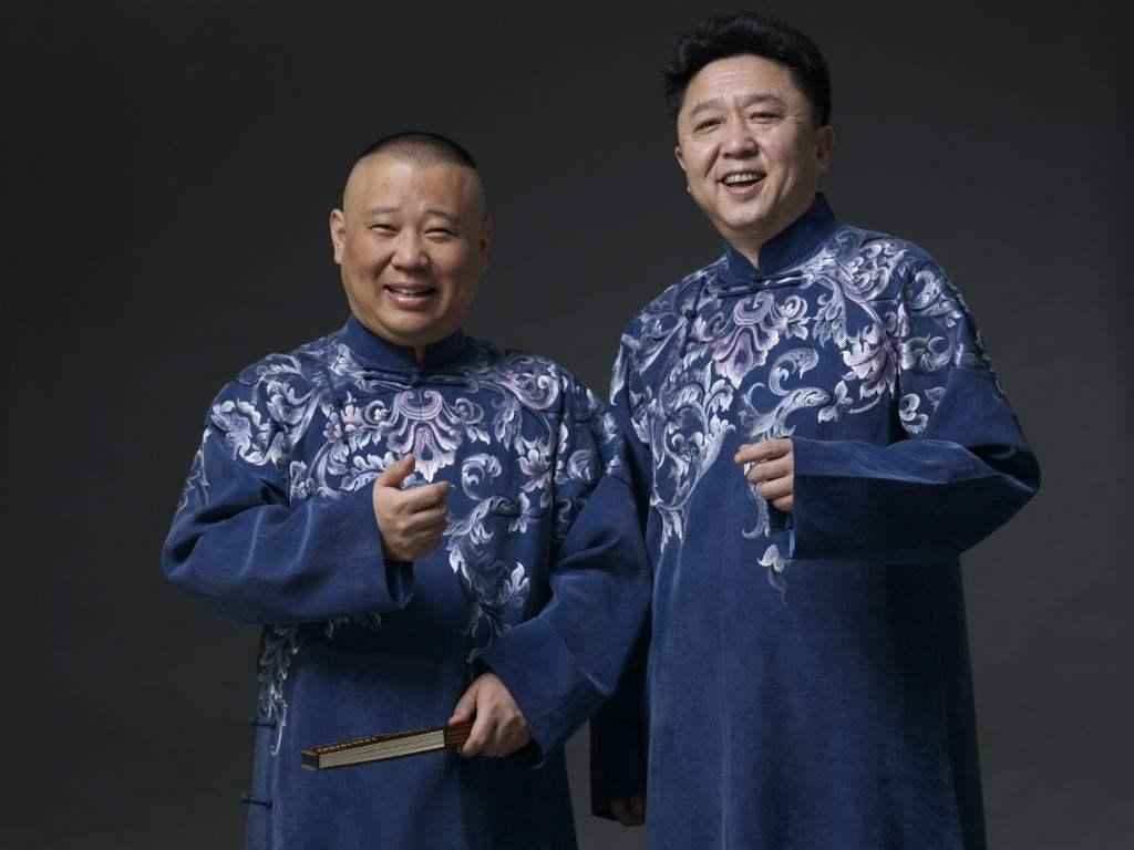 观众破口大骂脏话，郭德纲沉着应对，3句反问让对方羞愧离场