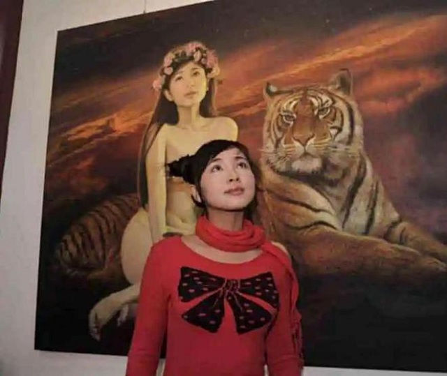 画家李壮平让女儿当人体模特,6年百幅画作,获奖无数却争议不断