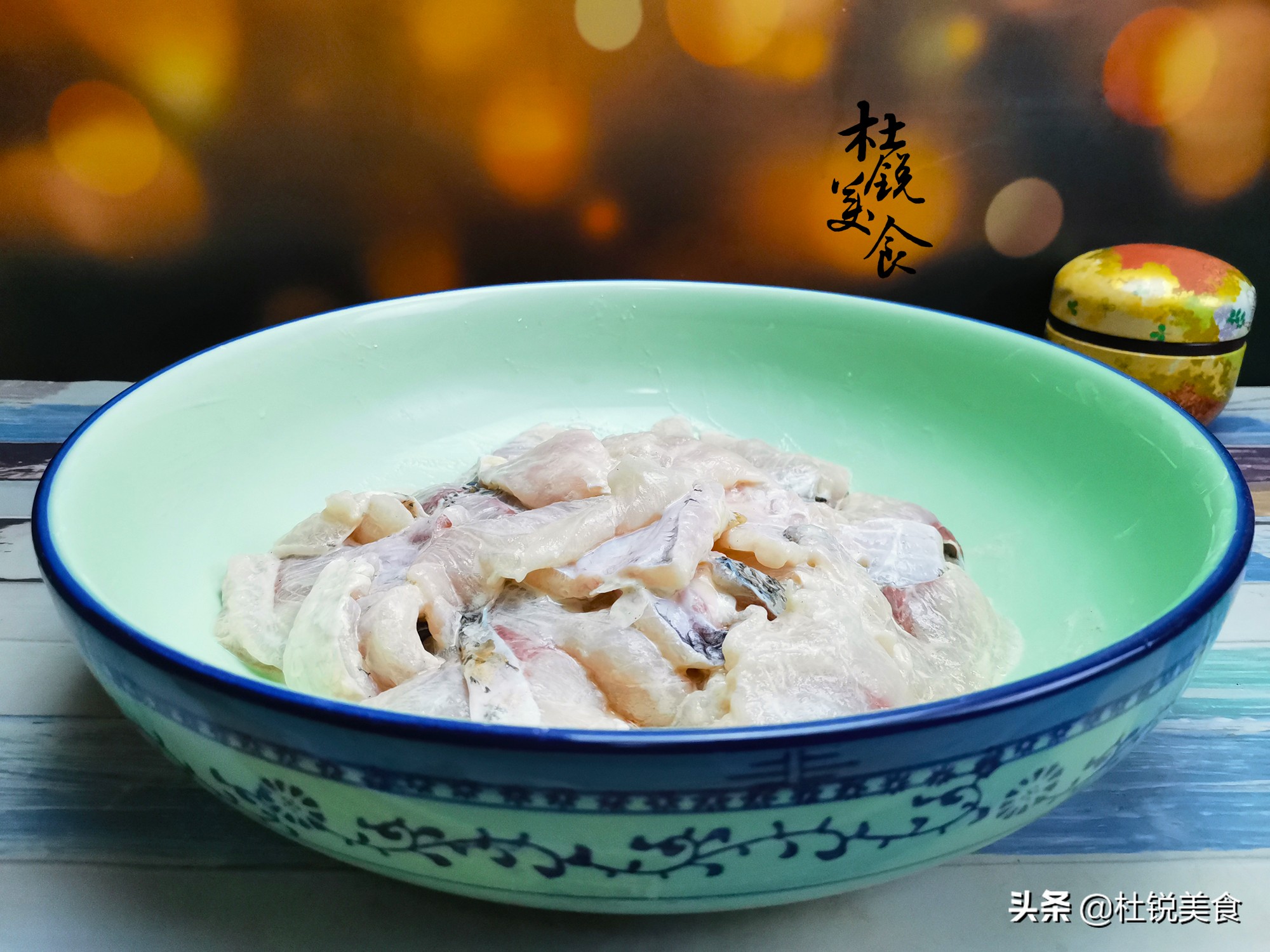 年夜饭做鱼菜，不蒸也不炖，做成美味溜鱼片，鲜香酸爽父母连连夸