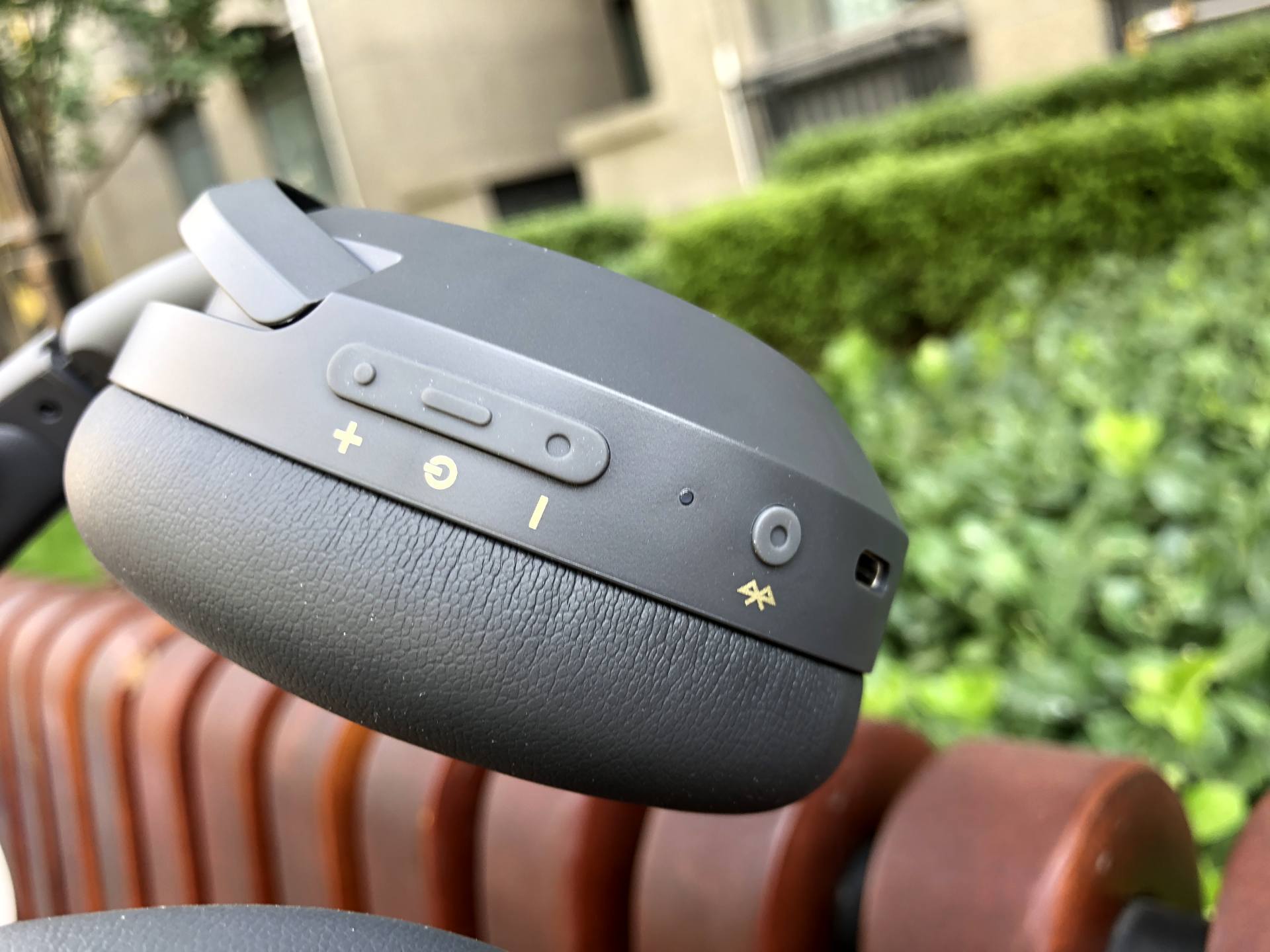 头戴式耳机为性价比买单！漫步者W820NB真的那么神奇？