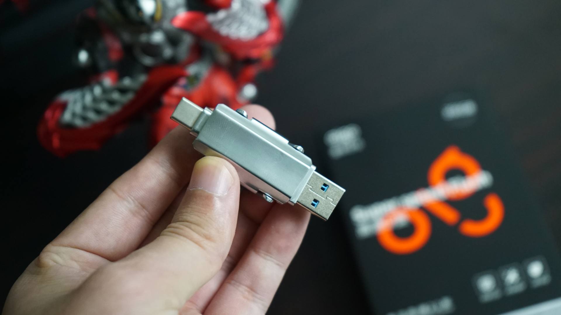 aigo高速固态U盘 U393传输速度媲美固态硬盘，多种容量迎合你需求