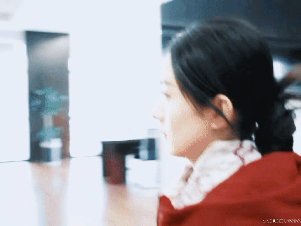 开心！赵丽颖：剧中打小人，不用挑日子