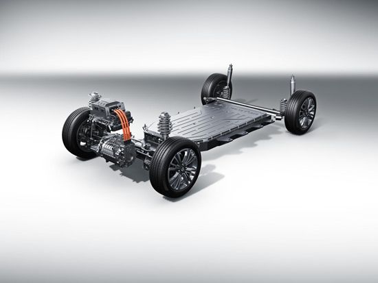 高端智能纯电小车焕新 2022款零跑T03正式上市