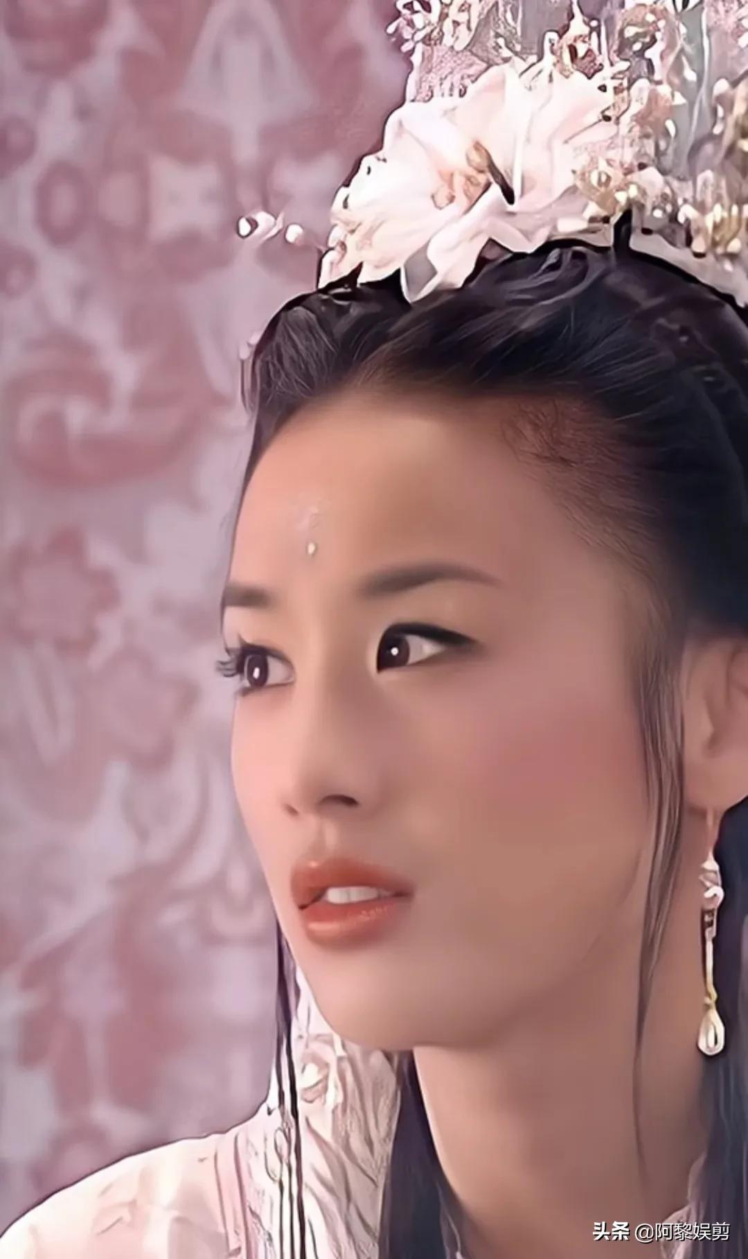 黄圣依年轻时真漂亮