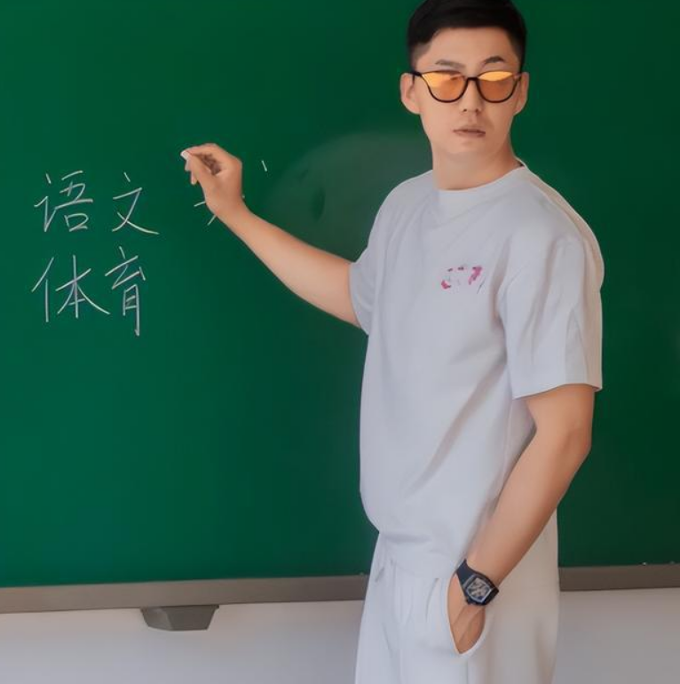 大学长得帅的多吗（吉林某高校男老师火了）