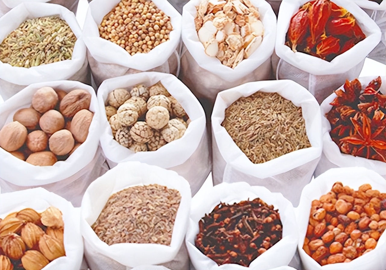 2015年四川小伙参军尿检呈阳性，后了一句话，牵出一桩食品大案