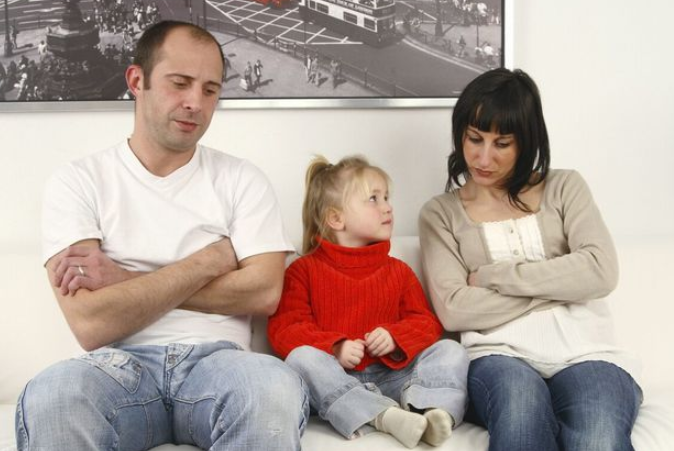 春节过后，中国的离婚率飙升，孩子不得不为父母的错误买单