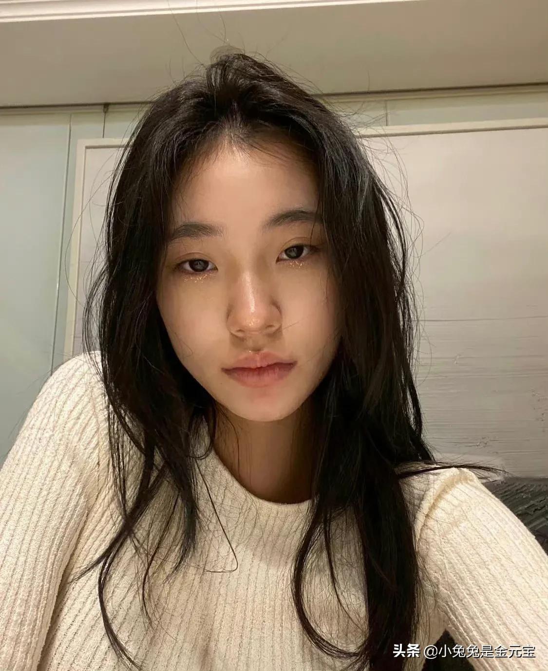 小S的二女儿Lily越来越美了