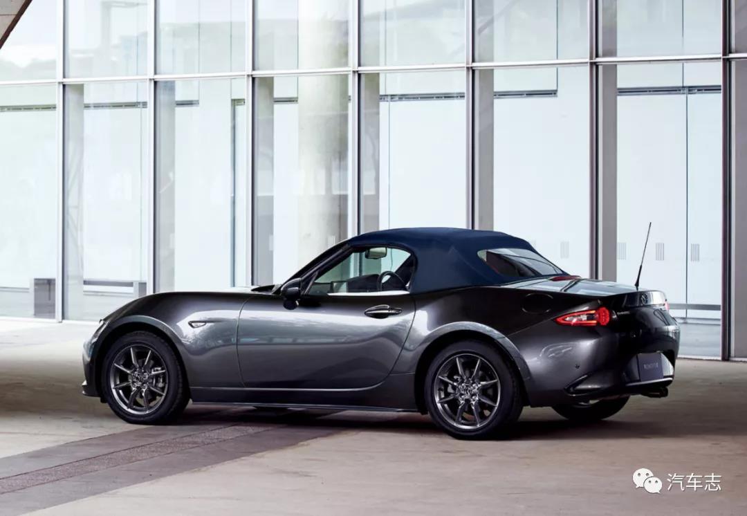 极致轻的马自达MX-5发布，车重不足990公斤，匹配6挡手动变速箱