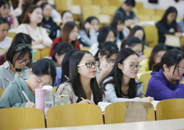 高利润行业崭露头角：2024热门行业盈利排行榜揭晓
