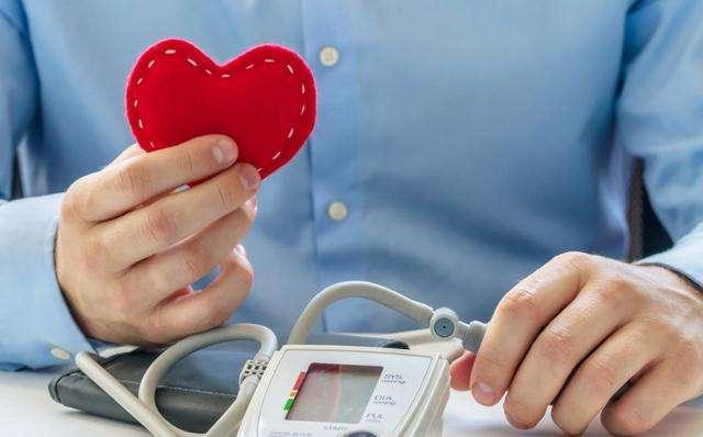 新的血压标准或被发现，不再是120/80？提醒老年人对照自查一下