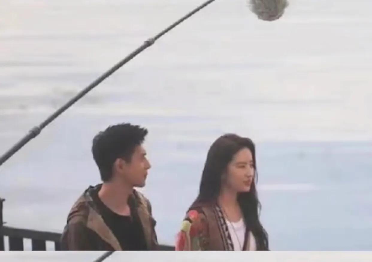 神仙姐姐刘亦菲最近又开始拍电视剧啦