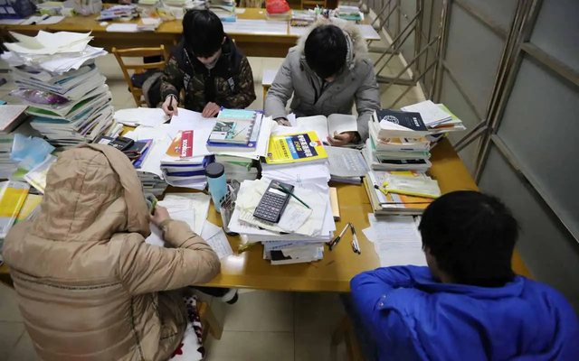 考研中的专业课非常重要，会直接影响到考生的成绩，一定不要忽视