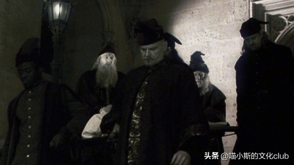 《哈利·波特》：那些创造了霍格沃茨历史之最的校长们