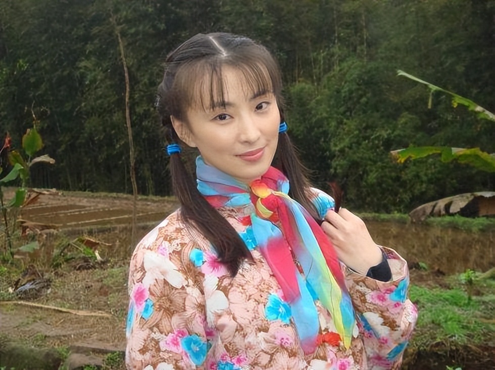 被村民性侵,被爱人抛弃,被亲姐扯掉遮羞布:《玉秀》的悲惨人生