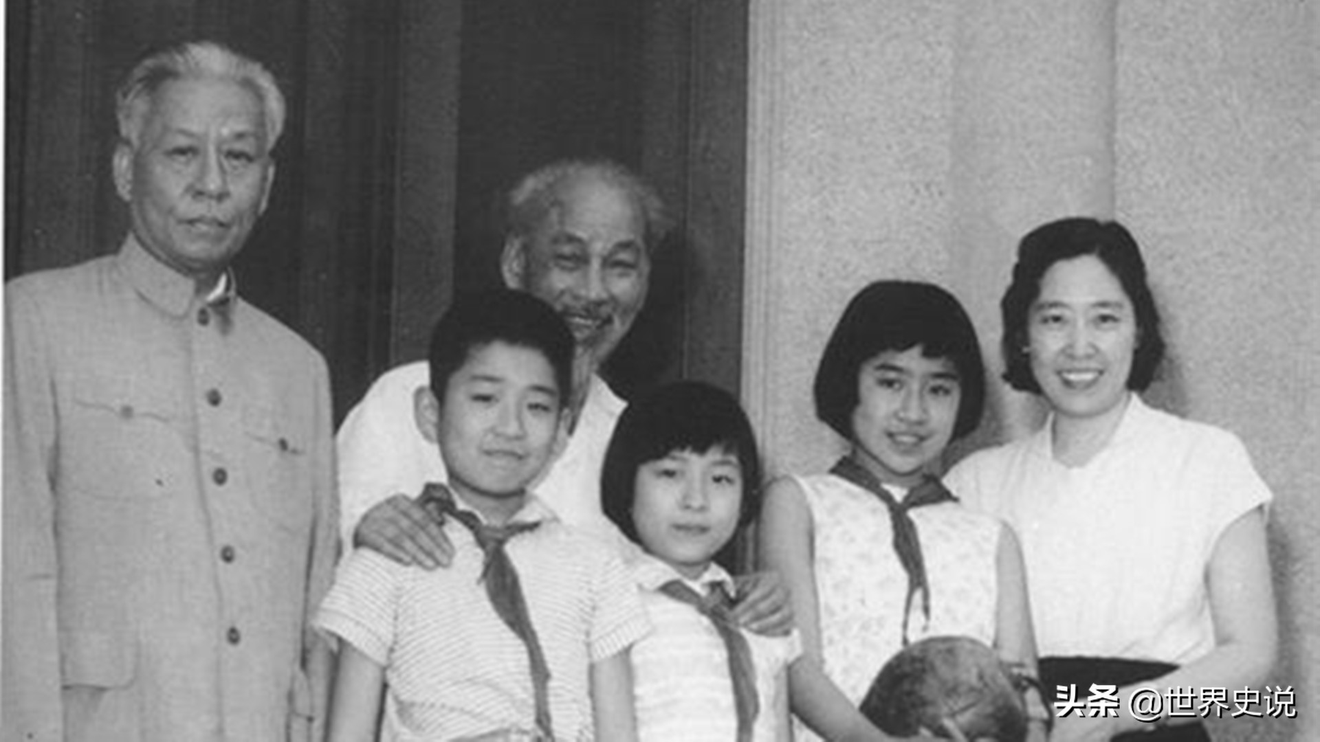 毛主席挚友，刘少奇挚爱，传奇女性王光美：走过了怎样的一生