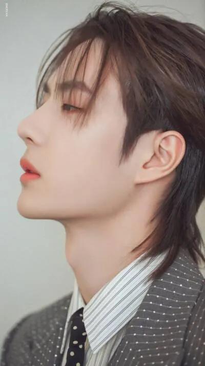 王一博的壁纸图片，你们最喜欢哪张呢