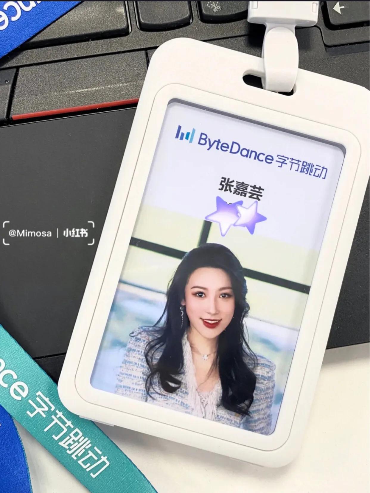 她是陈佩斯外甥女，毕业名校，办明星婚礼，产后住88万月子中心