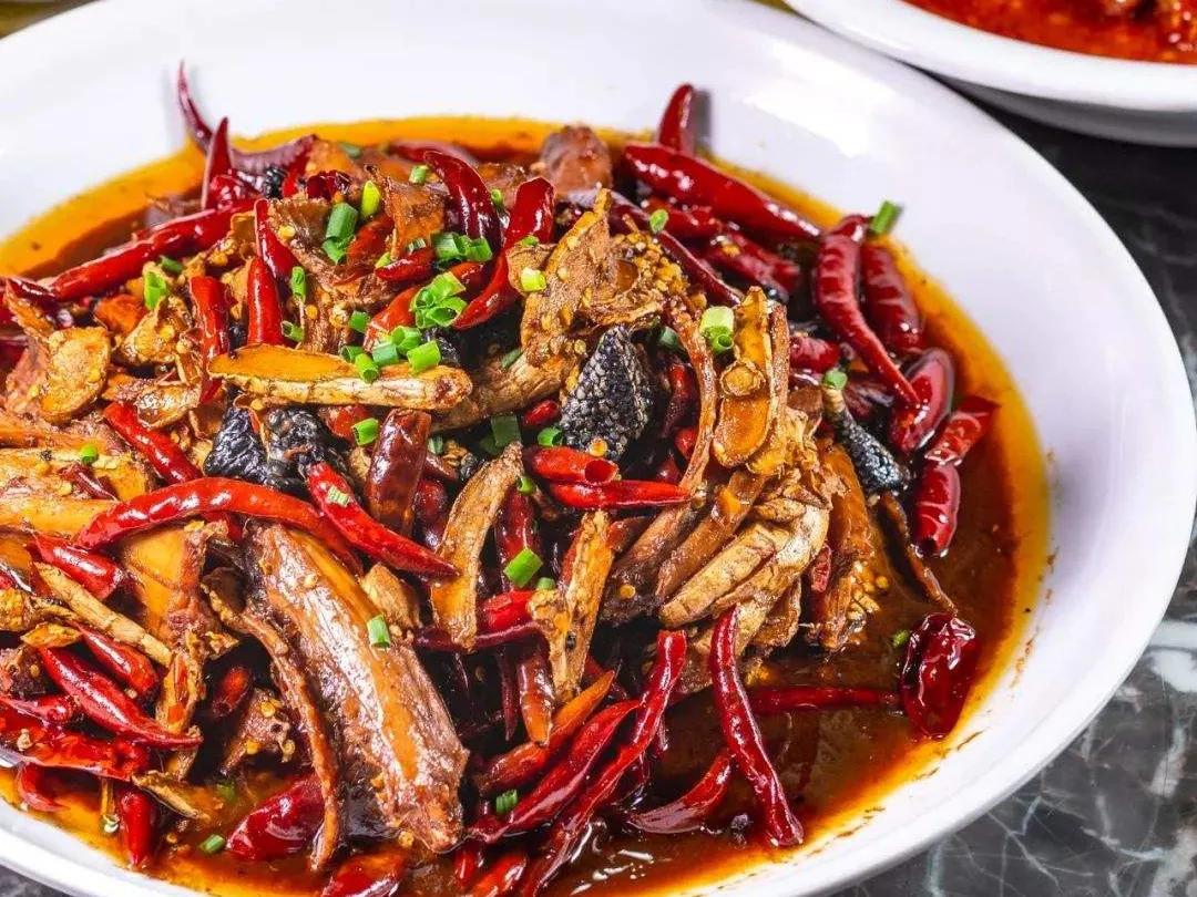 湖南最出名的15道湘菜，香辣过瘾都是湖南人心头爱，你吃过几种？