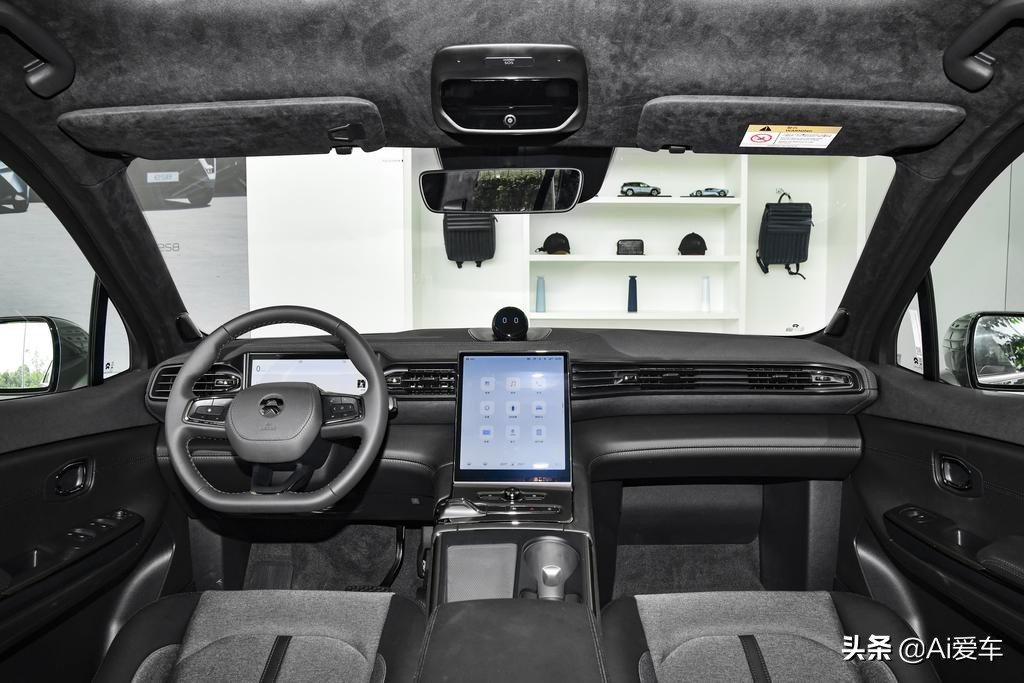 大马力长续航605KM，轴长2米9的快充家用SUV,舒适又省心，蔚来EC6