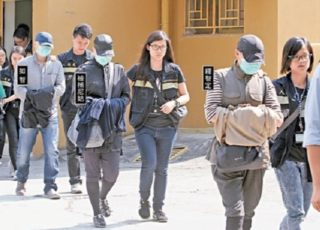 尼姑住别墅开豪车，被捕时房内搜出丝袜、假发，曾与两个和尚结婚