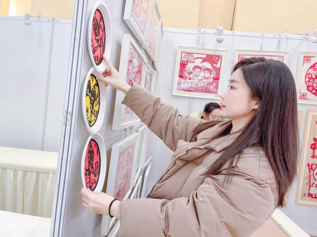成都市双流区永安小学——非遗剪纸花开双流,文化传承亮眼成都