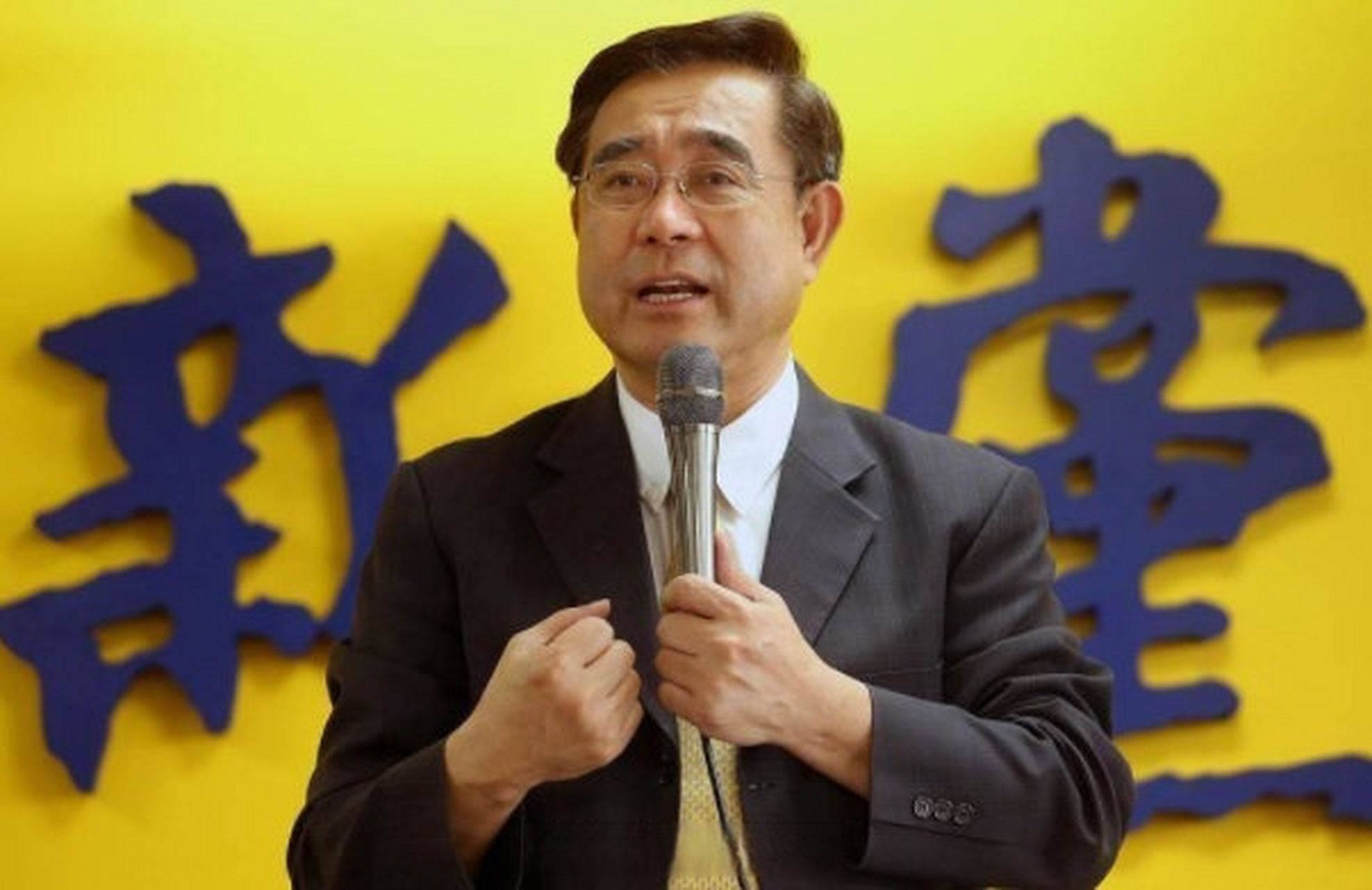 剛重申反對“台獨”，國民黨就推翻承諾，統派要求朱立倫儘早下台