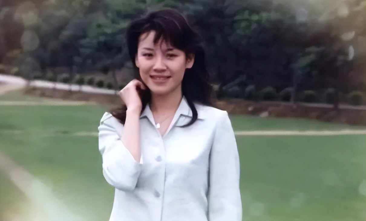 “女人30豆腐渣”？这6位“徐娘半老”的女星，个个风华不减