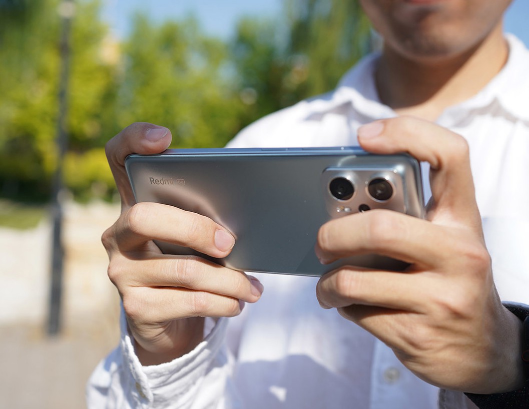 值得推荐的3款“千元旗舰”手机，公认极致性价比，口碑也很不错