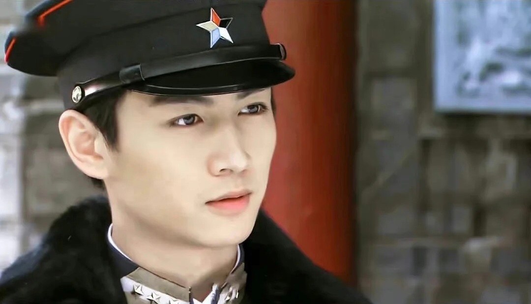 演“军阀大少”我只服这8位男星，个个剑眉星目，杀伐果断