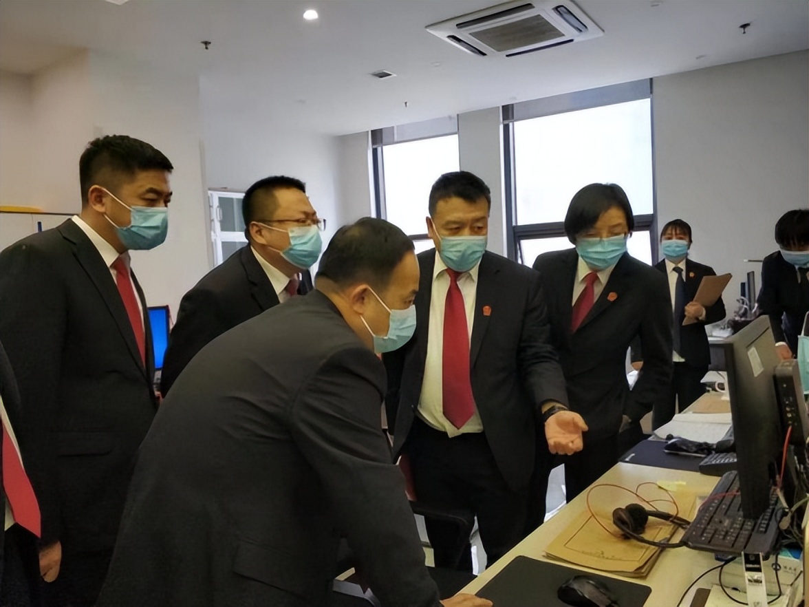 西安铁路运输两级法院到碑林法院交流座谈
