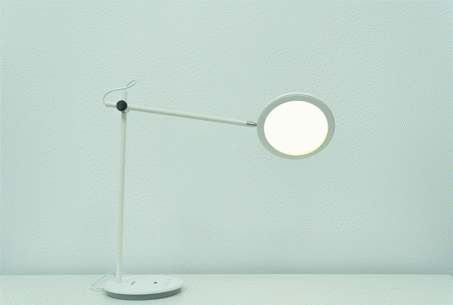 桌面必备！高颜值护眼台灯——南卡L1