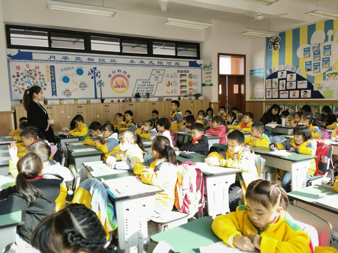 双流实小外国语学校丨实外教师展风采 教研结合共提升